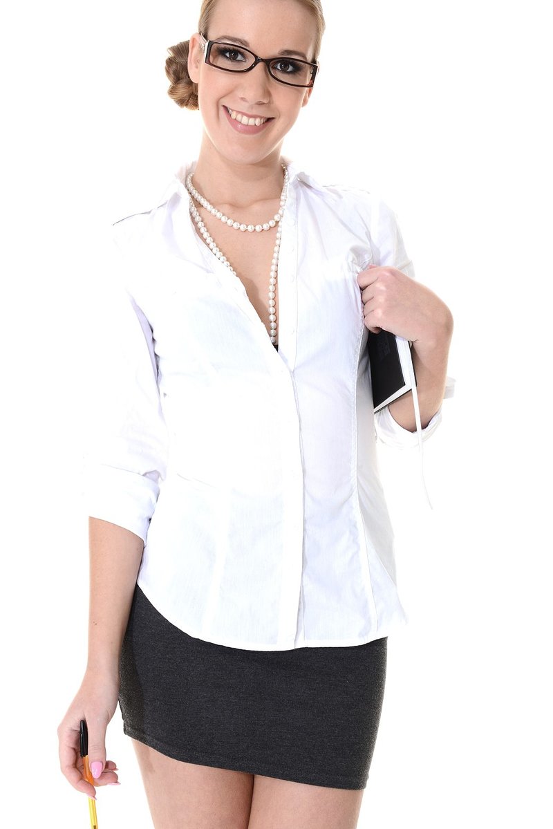 Алёна, 22 года, 1 размер груди